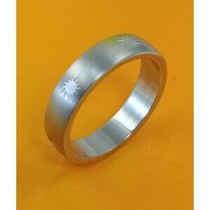 Elegant Vintage Quality Handcrafted Stainless Steel Starburst Ring Size 12.25